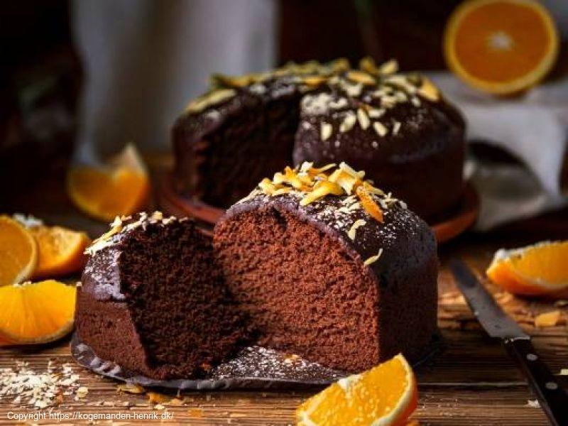 Mørk chokoladekage med appelsin, mandler og havremel